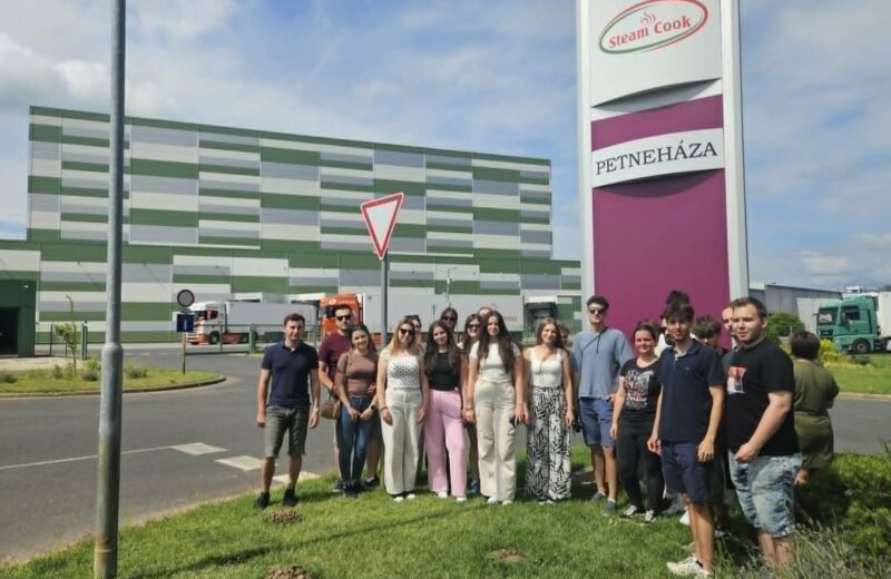 ERASMUS+ KA 210 / A jövőteremtő fiatalokért